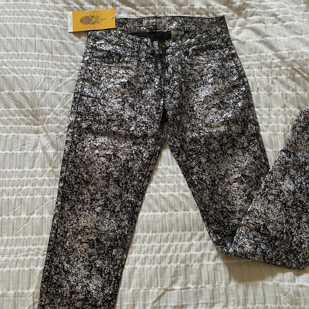 Silver Metallic Skinny Jeans- Juniors size 5 NWT